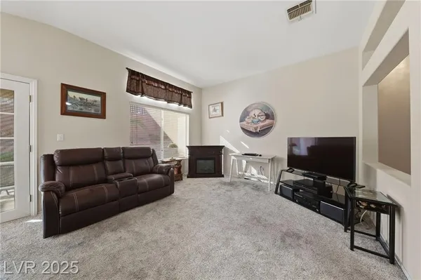 Property Slideshow image 3 of 23 | 489 dalgreen pl, Henderson, NV, 89012