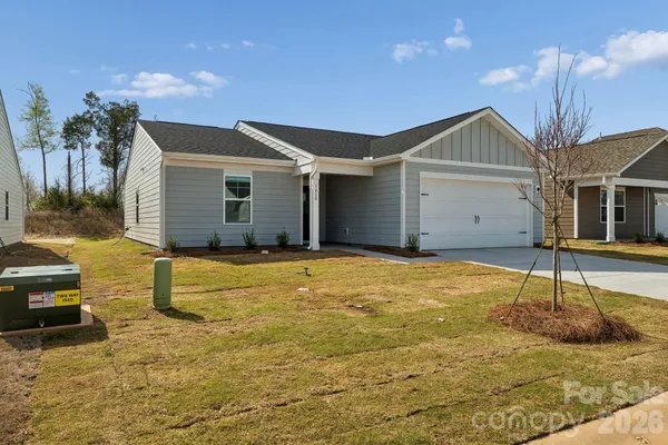 Property Slideshow image 2 of 34 | 1480 ardmore dr, Sherrills Ford, NC, 28673