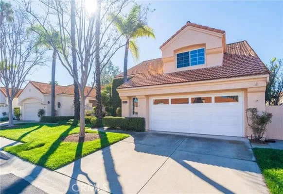 Property Slideshow image 3 of 46 | 24181 via prima vera, Murrieta, CA, 92562