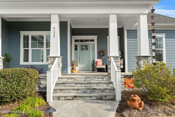 Property Slideshow image 2 of 78 | 4392 spanish moss ct, Southport, NC, 28461