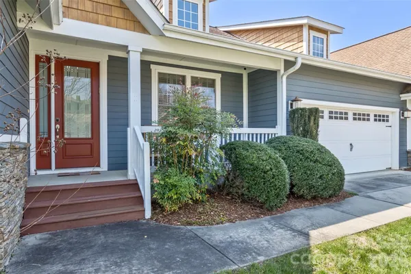 Property Slideshow image 3 of 42 | 37 creekside view dr, Asheville, NC, 28804