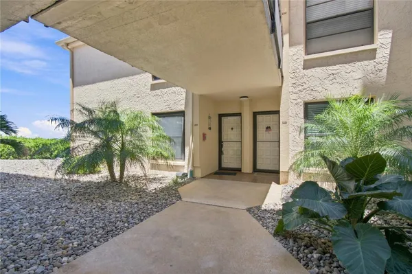 Property Slideshow image 2 of 39 | 6177 sun blvd 109, St Petersburg, FL, 33715