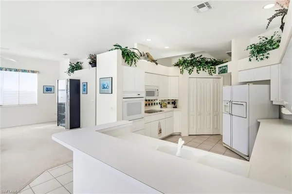 Property Slideshow image 3 of 39 | 25240 bay cedar dr, Bonita Springs, FL, 34134