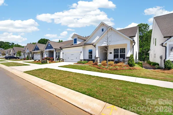 Property Slideshow image 3 of 45 | 1405 encore ln, Waxhaw, NC, 28173