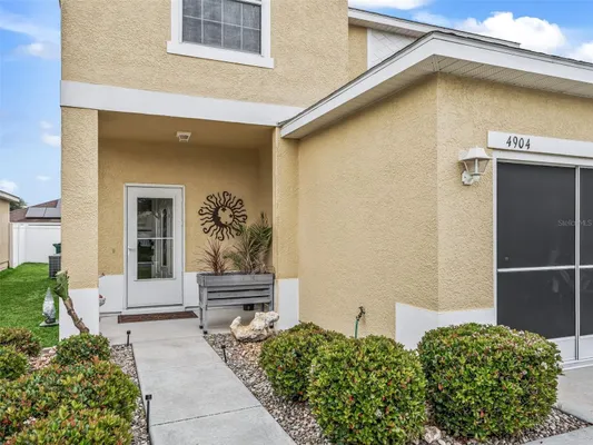 Property Slideshow image 3 of 28 | 4904 ne 123rd ln, Oxford, FL, 34484