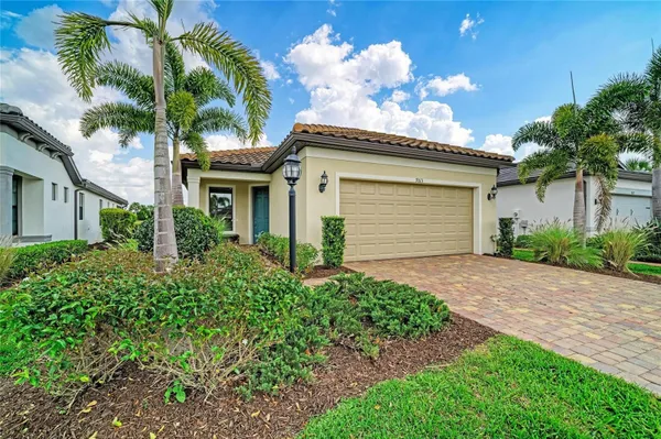 Property Slideshow image 3 of 64 | 7013 hanover ct, Lakewood Ranch, FL, 34202