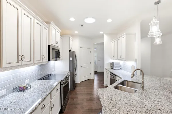 Property Slideshow image 3 of 71 | 2412 meridian rd, Leland, NC, 28451