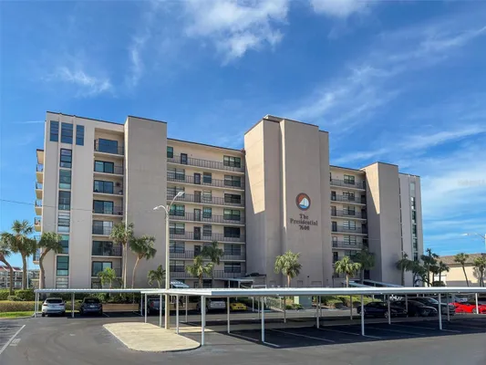 Property Slideshow image 2 of 36 | 7600 sun island dr 107, South Pasadena, FL, 33707