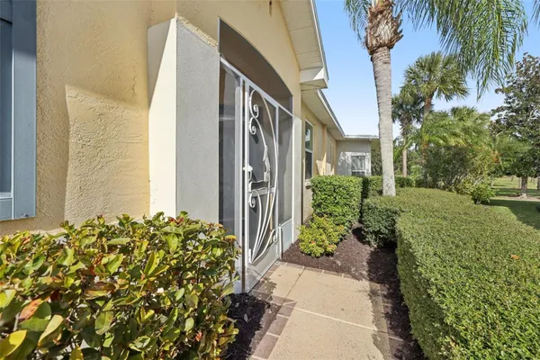 Property Slideshow image 3 of 45 | 615 tremont greens ln, Sun City Center, FL, 33573