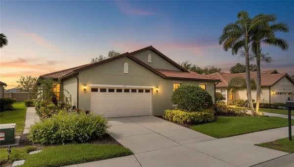 Property Slideshow image 2 of 42 | 1418 maseno dr, Venice, FL, 34292