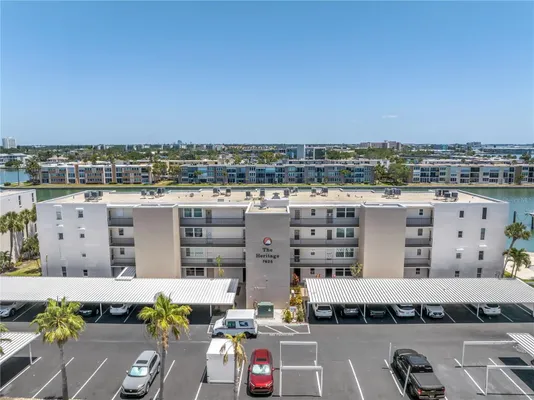 Property Slideshow image 2 of 50 | 7625 sun island dr 106, South Pasadena, FL, 33707
