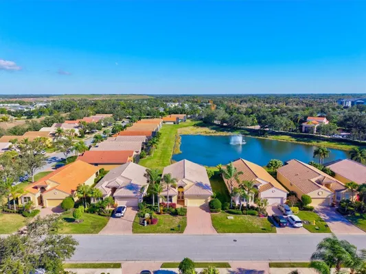 Property Slideshow image 2 of 77 | 6511 43rd ct, Sarasota, FL, 34243