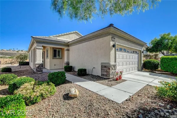 Property Slideshow image 3 of 72 | 2576 binary stars st, Henderson, NV, 89044