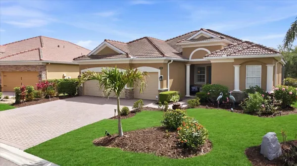 Property Slideshow image 3 of 71 | 431 grand preserve cv, Bradenton, FL, 34212