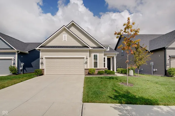 Property Slideshow image 2 of 46 | 2698 old rosebud ln, Westfield, IN, 46074