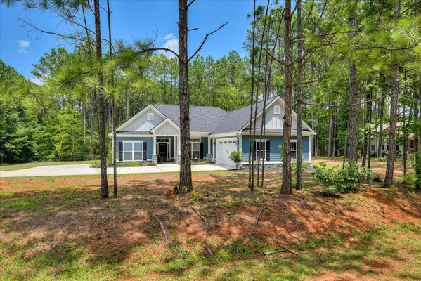 Property Slideshow image 3 of 39 | 201 sunflower cir, Mccormick, SC, 29835