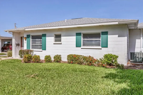 Property Slideshow image 2 of 45 | 1060 cockrill st 1060, Venice, FL, 34285