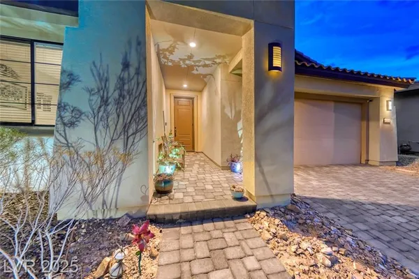 Property Slideshow image 3 of 54 | 13 stone yucca ct, Henderson, NV, 89011