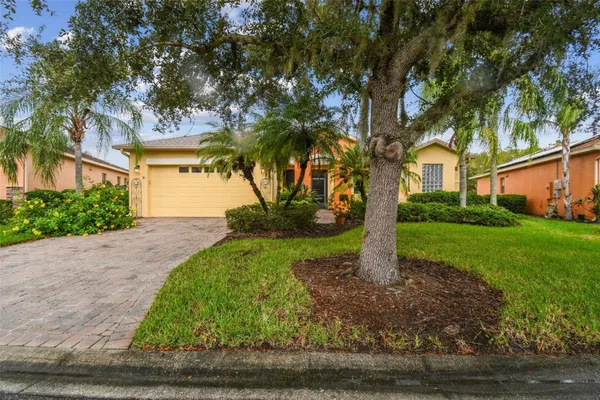 Property Slideshow image 2 of 59 | 861 bella viana rd, Kissimmee, FL, 34759