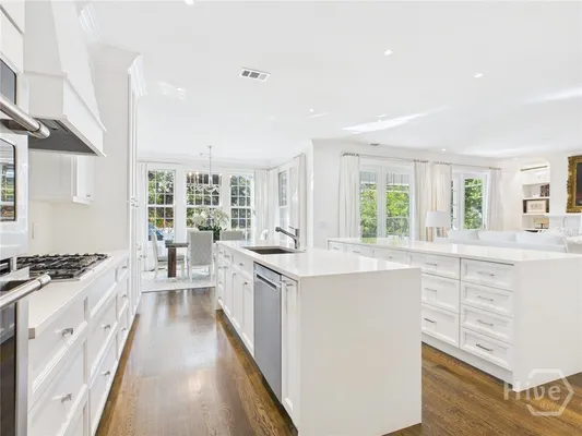 Property Slideshow image 2 of 42 | 43 cabbage xing, Savannah, GA, 31411