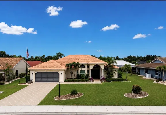 Property Slideshow image 2 of 51 | 2027 new bedford dr, Sun City Center, FL, 33573