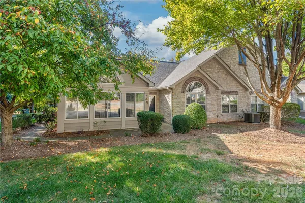 Property Slideshow image 2 of 19 | 3052 polo view ln, Matthews, NC, 28105