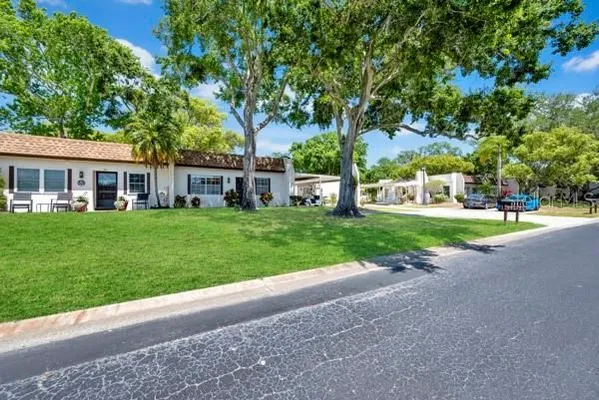 Property Slideshow image 2 of 36 | 3113 mission grove dr 3113, Palm Harbor, FL, 34684