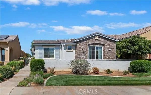 Property Slideshow image 3 of 25 | 117 paint crk, Beaumont, CA, 92223