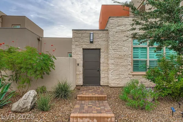 Property Slideshow image 3 of 35 | 4294 swift st, Las Vegas, NV, 89135