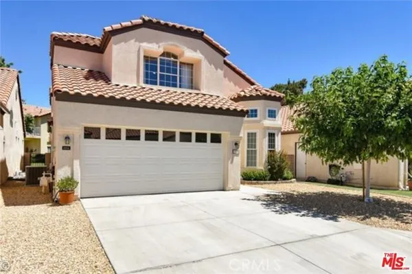 Property Slideshow image 3 of 6 | 19196 pine way, Apple Valley, CA, 92308