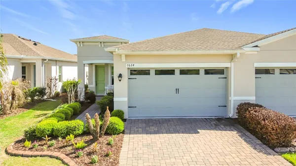 Property Slideshow image 2 of 52 | 7624 sand pierre ct, Kissimmee, FL, 34747
