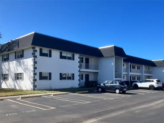 Property Slideshow image 2 of 30 | 202 47th avenue dr 332, Bradenton, FL, 34207