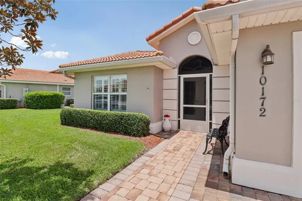 Property Slideshow image 2 of 44 | 10172 mainsail dr, Oxford, FL, 34484