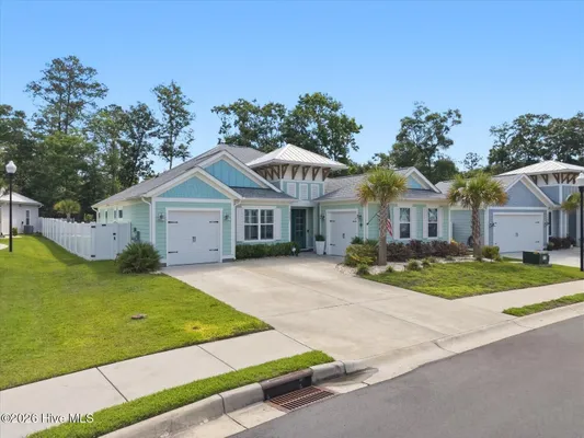 Property Slideshow image 3 of 75 | 1582 harbour place dr, Calabash, NC, 28467