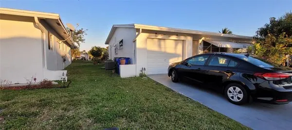 Property Slideshow image 2 of 17 | 1400 nw 67th ter, Margate, FL, 33063