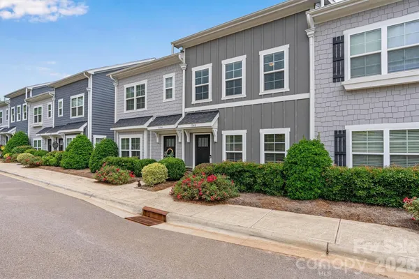 Property Slideshow image 3 of 31 | 1148 almerton dr, Denver, NC, 28037
