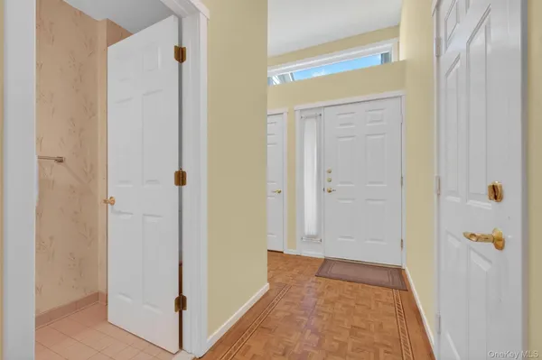 Property Slideshow image 3 of 33 | 670 heritage hls b, Somers, NY, 10589