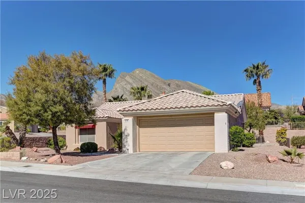 Property Slideshow image 3 of 26 | 2739 darby falls dr, Las Vegas, NV, 89134