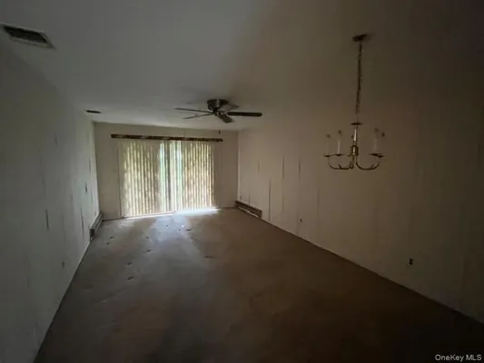 Property Slideshow image 3 of 8 | 117 harbor s, Babylon, NY, 11701