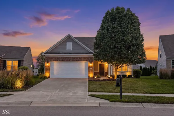 Property Slideshow image 2 of 64 | 13229 catawba trl, Fishers, IN, 46037