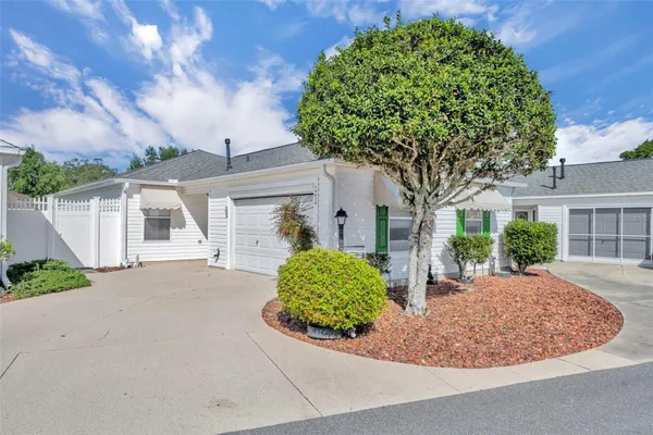 Property Slideshow image 2 of 46 | 16820 se 80th bathurst ct, The Villages, FL, 32162