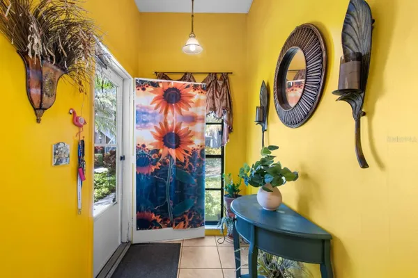 Property Slideshow image 3 of 63 | 324 knottwood ct, Sun City Center, FL, 33573