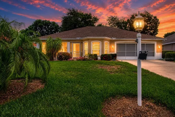 Property Slideshow image 3 of 59 | 1406 bluewater dr, Sun City Center, FL, 33573