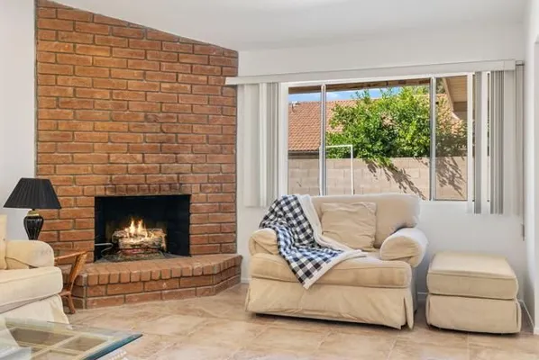 Property Slideshow image 3 of 41 | 2050 silver oak way, Hemet, CA, 92545