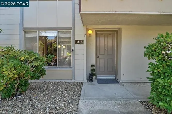 Property Slideshow image 3 of 38 | 1312 skycrest dr 2, Walnut Creek, CA, 94595