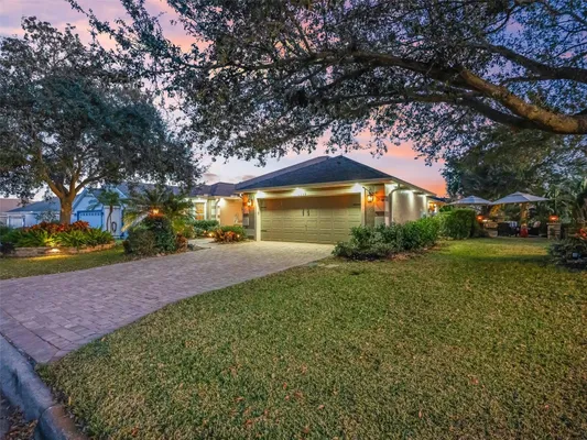 Property Slideshow image 2 of 100 | 2223 westchester way, The Villages, FL, 32162