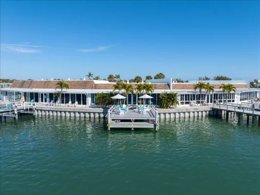 Property Slideshow image 2 of 32 | 685 boca ciega point blvd, St Petersburg, FL, 33708