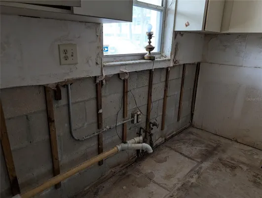 Property Slideshow image 2 of 18 | 3074 lake bayshore dr # o-120, Bradenton, FL, 34205