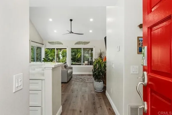 Property Slideshow image 3 of 59 | 4722 collinos way, Oceanside, CA, 92056