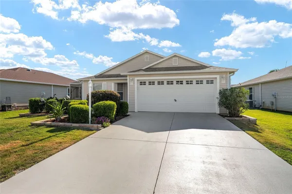 Property Slideshow image 2 of 36 | 3240 islawild way, The Villages, FL, 32163